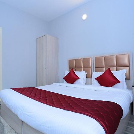 Super Townhouse Prince Palace Thiruvananthapuram Bagian luar foto