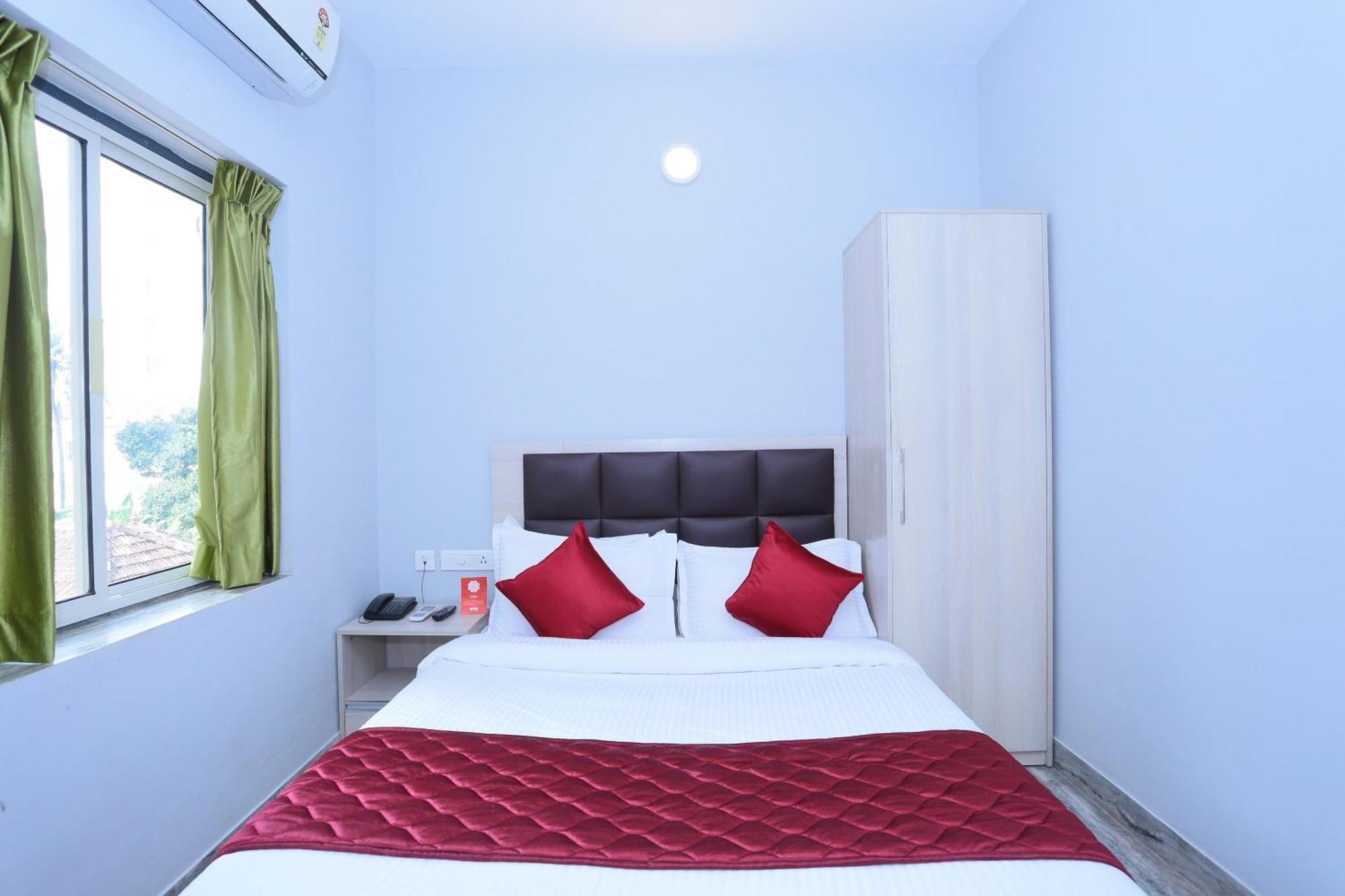 Super Townhouse Prince Palace Thiruvananthapuram Bagian luar foto