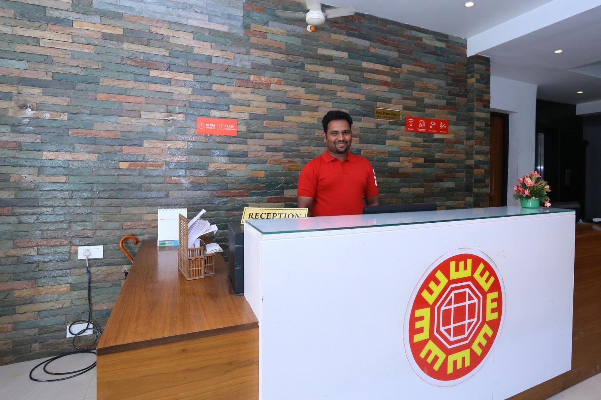 Super Townhouse Prince Palace Thiruvananthapuram Bagian luar foto
